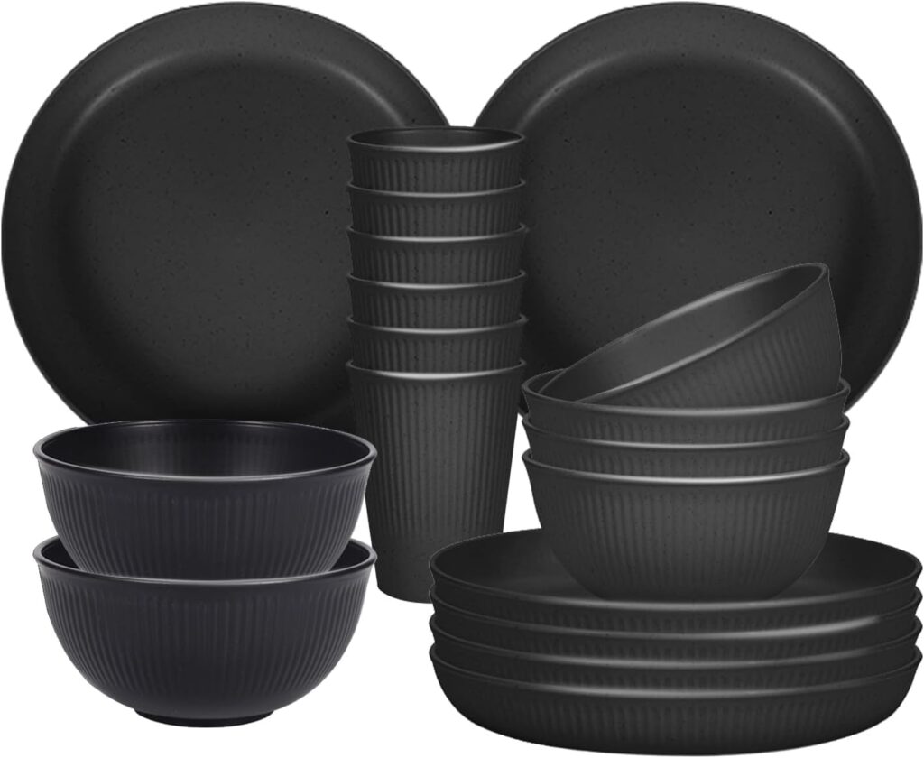 Sagiterra Plastic camping dinnerware set – Black – 18-pack