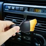 LuenHego Soft-bristle interior detailing brush with cover - Image 4