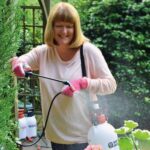 Spear & Jackson Empty five-litre garden pressure sprayer – White - Image 4
